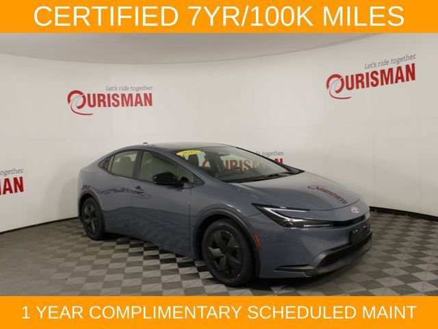 Used 2025 Toyota Prius LE FWD image 9