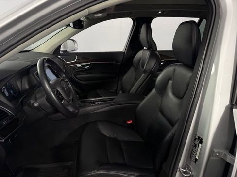 Used 2019 Volvo XC90 T6 Momentum w/ Protection Package Premier image 14