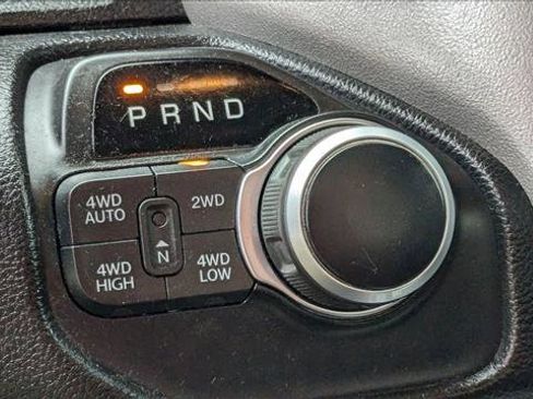 Used 2019 RAM 1500 Big Horn AWD/4WD image 17