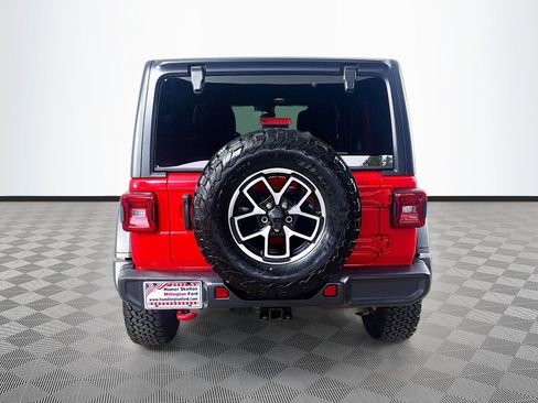 Used 2024 Jeep Wrangler Unlimited Rubicon AWD/4WD image 6