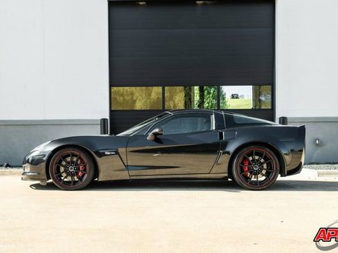 Used 2012 Chevrolet Corvette Z06 w/ 3LZ Preferred Equipment Group image 10