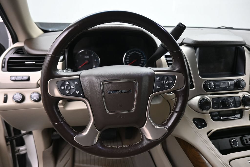 Used 2019 GMC Yukon XL Denali w/ Denali Ultimate Package AWD/4WD image 15