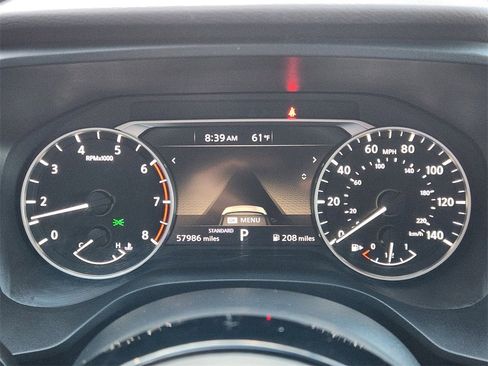 Used 2023 Nissan Rogue SV w/ SV Premium B Package image 11