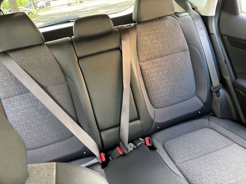 Used 2025 Kia Seltos S FWD image 32