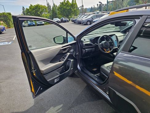 Used 2025 Subaru Crosstrek 2.5i Wilderness w/ Crosstrek Mirror Package AWD/4WD image 18