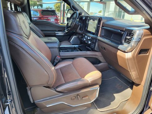 Used 2023 Ford F250 King Ranch image 14
