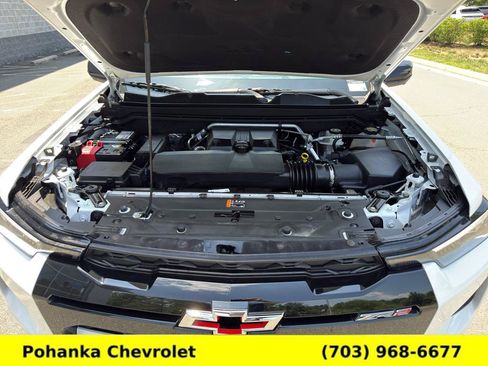 Used 2024 Chevrolet Colorado ZR2 w/ ZR2 Convenience Package III AWD/4WD image 27