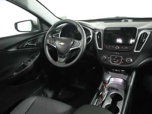 Used 2025 Chevrolet Malibu RS w/ LPO, Floor Liner Package FWD image 15