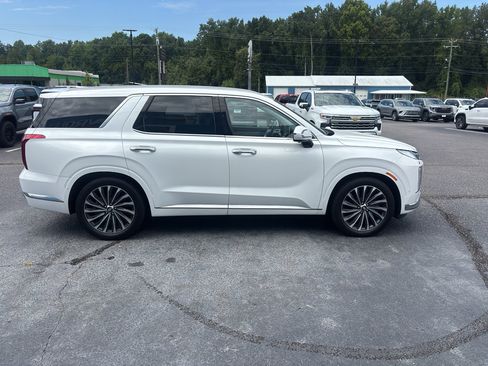 Used 2023 Hyundai Palisade Calligraphy FWD image 5