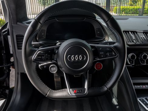 Used 2017 Audi R8 V10 AWD/4WD image 19