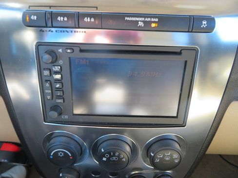 Used 2008 HUMMER H3 Alpha image 29