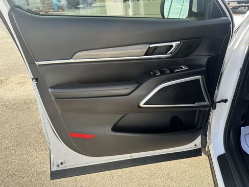 Used 2021 Kia Telluride EX w/ EX Premium Package image 19