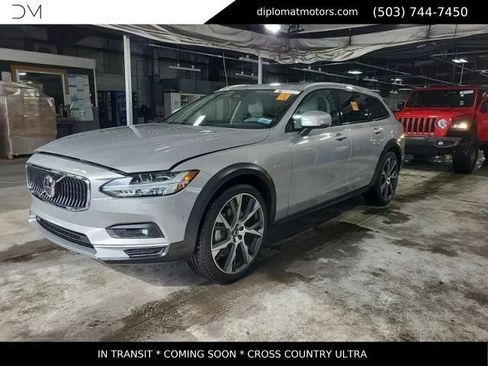 Used 2025 Volvo V90 B6 Cross Country Ultra w/ Protection Package Premier AWD/4WD image 1