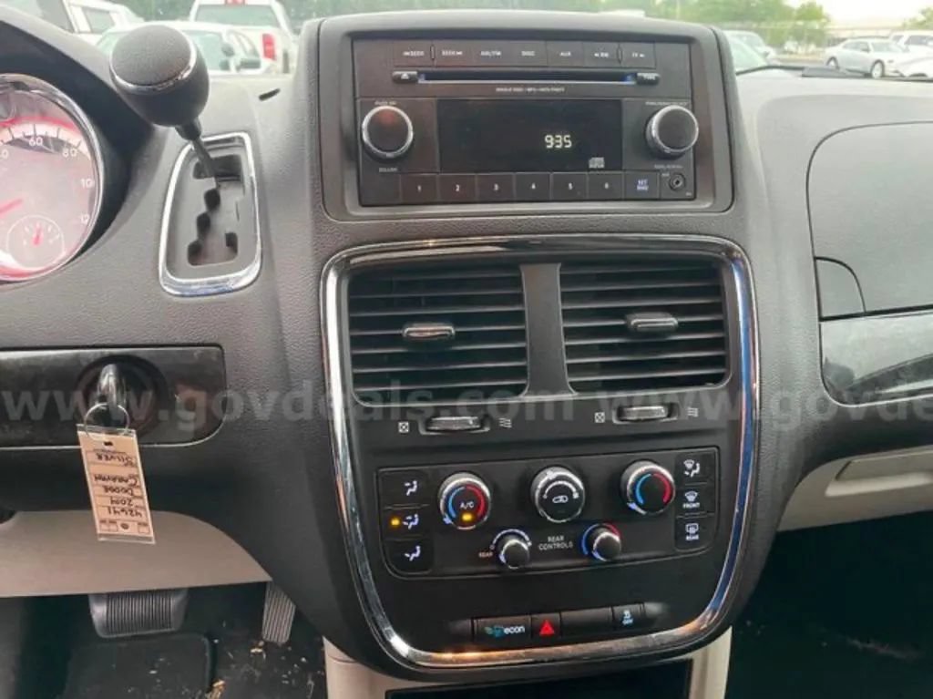Used 2014 Dodge Grand Caravan SE w/ Quick Order Package 29E SE FWD image 15