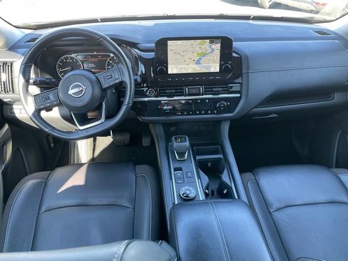 Certified 2023 Nissan Pathfinder SL w/ SL Premium Package AWD/4WD image 10