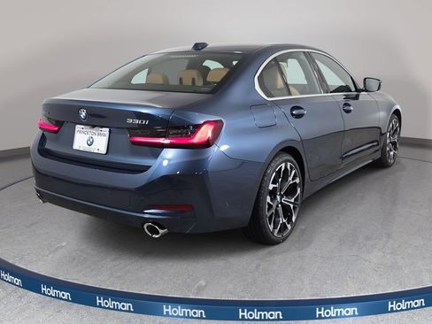 New 2026 BMW 330i xDrive Sedan w/ Premium Package AWD/4WD image 5
