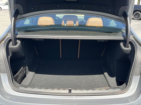 Used 2025 BMW 330i Sedan w/ Premium Package image 26