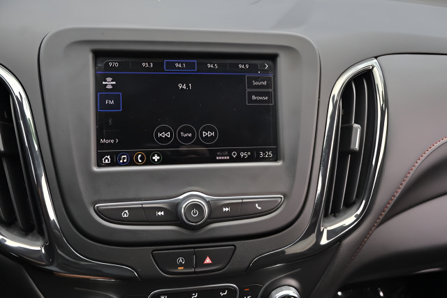Used 2024 Chevrolet Equinox RS FWD image 24