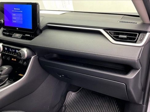 Used 2023 Toyota RAV4 XLE Premium image 16