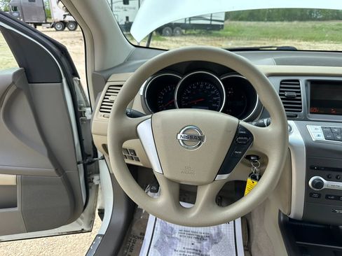 Used 2012 Nissan Murano S FWD image 17