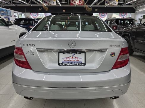 Used 2009 Mercedes-Benz C 300 4MATIC Sedan image 6