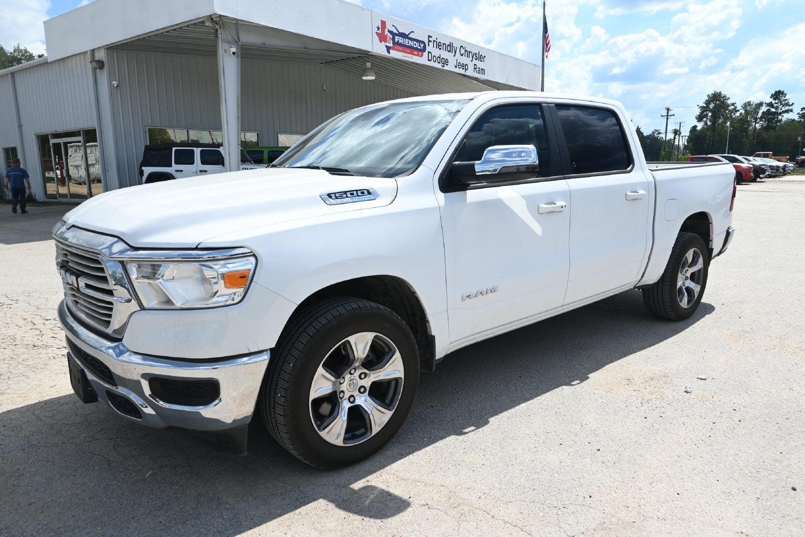 Used 2024 RAM 1500 Laramie RWD image 5