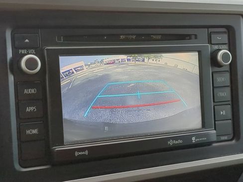 Used 2017 Toyota Tacoma SR5 image 20