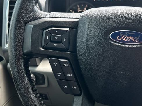 Used 2016 Ford F150 XLT w/ Equipment Group 302A Luxury AWD/4WD image 37