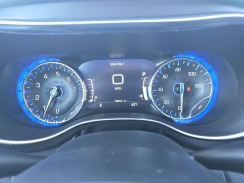 Used 2020 Chrysler Pacifica Limited image 13