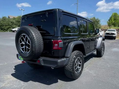 Used 2025 Jeep Wrangler Unlimited Rubicon image 8