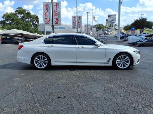 Used 2019 BMW 750i w/ Executive Package RWD image 5