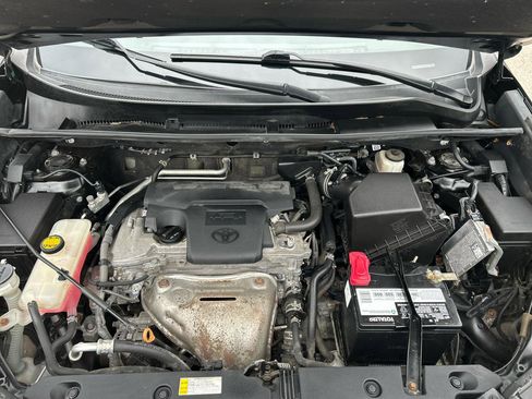 Used 2018 Toyota RAV4 XLE image 29