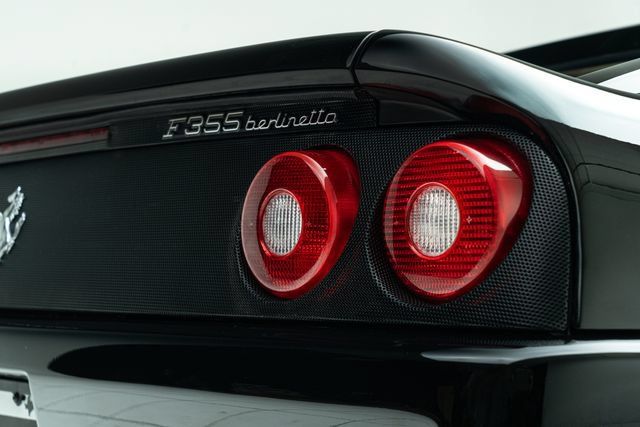 Used 1995 Ferrari F355 Berlinetta RWD image 27