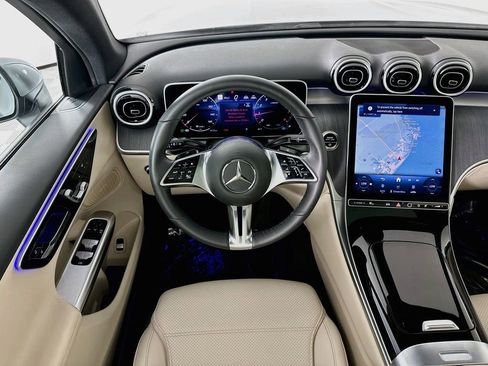 Used 2026 Mercedes-Benz GLC 300 image 22