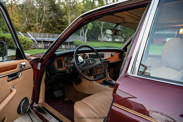 Used 1987 Jaguar XJ6 RWD image 25