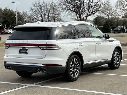Used 2021 Lincoln Aviator Reserve w/ Elements Package Plus image 4