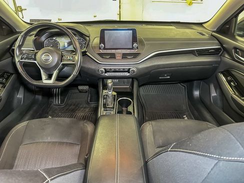 Used 2021 Nissan Altima 2.5 SV w/ SV Premium Package AWD/4WD image 26