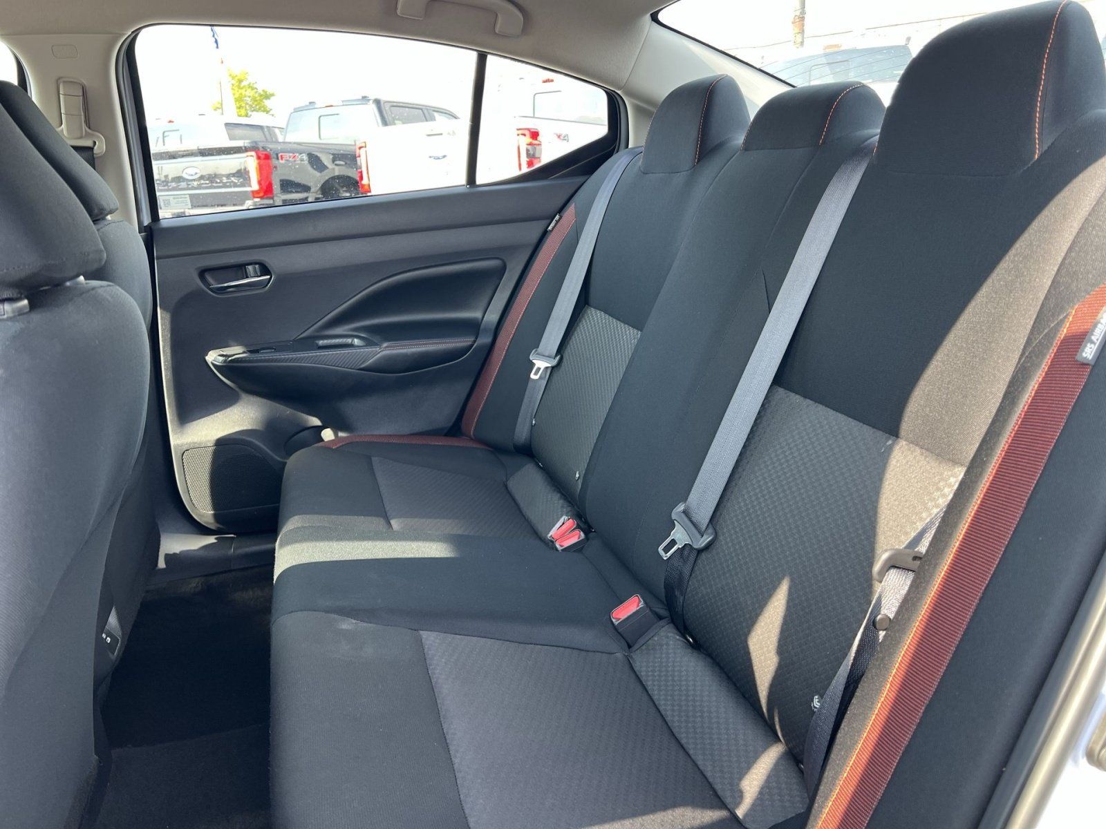 Used 2025 Nissan Versa SR FWD image 23