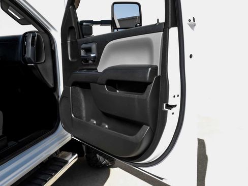 Used 2019 Chevrolet Silverado 3500 W/T w/ WT Convenience Package image 39