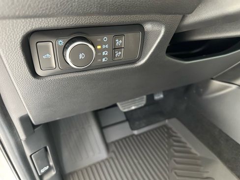 New 2025 Ford Ranger Lariat w/ Chrome Accent Package image 36