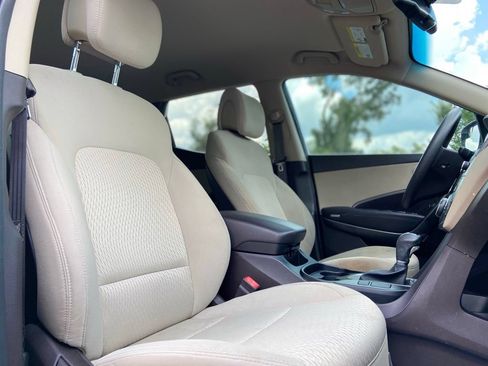 Used 2017 Hyundai Santa Fe Sport FWD image 18