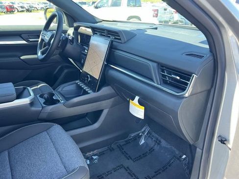 New 2026 GMC Terrain Elevation w/ Black Edition FWD image 29