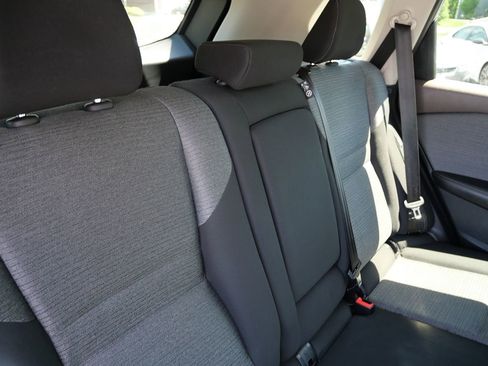 Used 2021 Nissan Rogue S AWD/4WD image 30