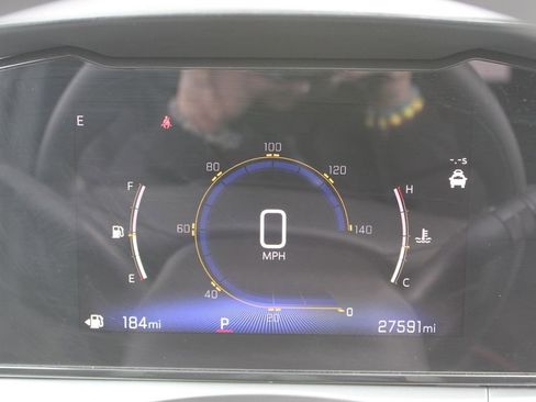 Used 2025 Chevrolet Trax LT image 29