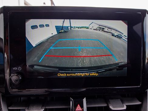 Used 2023 Toyota Corolla LE FWD image 17