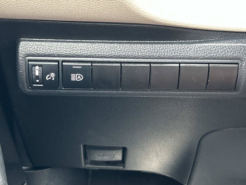 Used 2023 Toyota Corolla LE FWD image 26