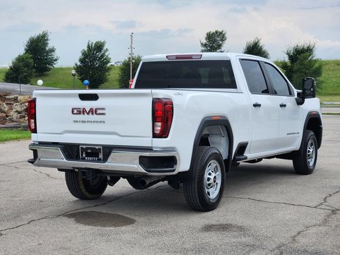 Certified 2025 GMC Sierra 2500 Pro w/ 1SA Pro Safety Plus Package AWD/4WD image 5