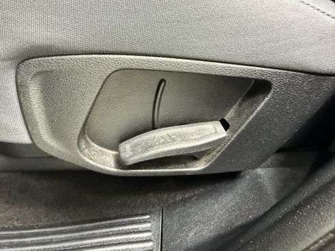 Used 2019 Hyundai Santa Fe SEL FWD image 32