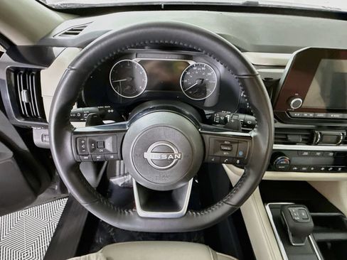 Certified 2022 Nissan Pathfinder SV w/ SV Premium Package AWD/4WD image 21