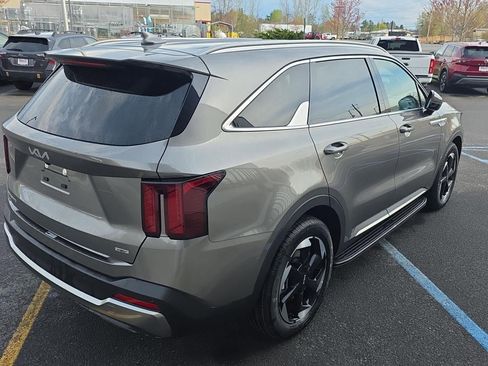 New 2026 Kia Sorento EX FWD image 9